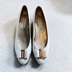 Vintage Calico Bow Heels